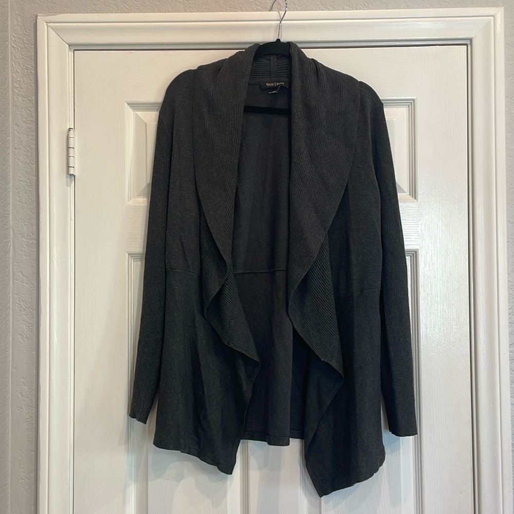 White House black market size L charcoal knife open cardigan
